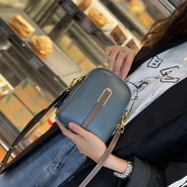 ✨Limited Time Offer ✨ Lightweight Mini Crossbody Shoulder Phone Bag - Image 3