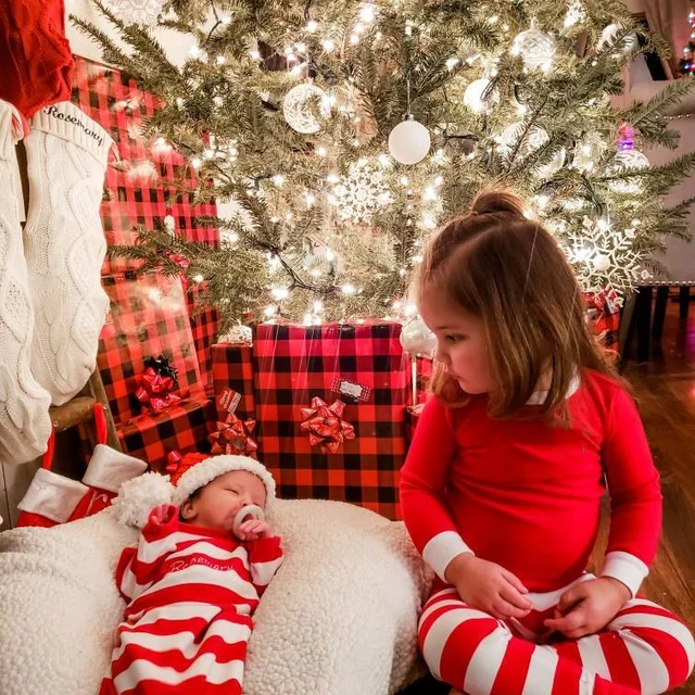 Super Comfortable Soft Christmas Pajamas Set - Image 9