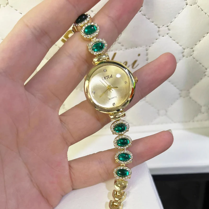 Retro Trendy Round Wrist Watch for Women - Image 6