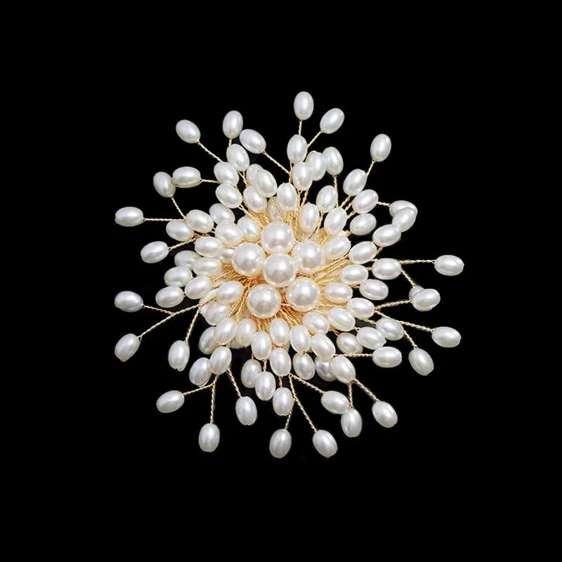 Elegance Redefined: The Pearl Brooch Every Classy Woman Needs! ✨ - Image 12