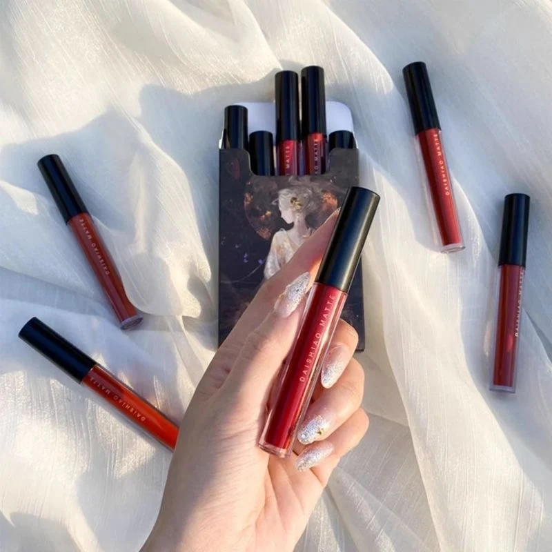 Nice Gift for Delicate Women! 5 Colors Nonstick Velvet Matte Lipstick Glaze - Image 9